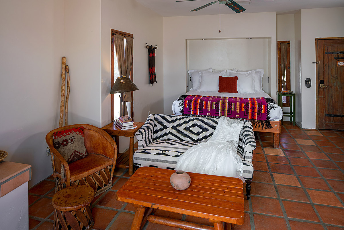 Palo Verde King With Fireplace