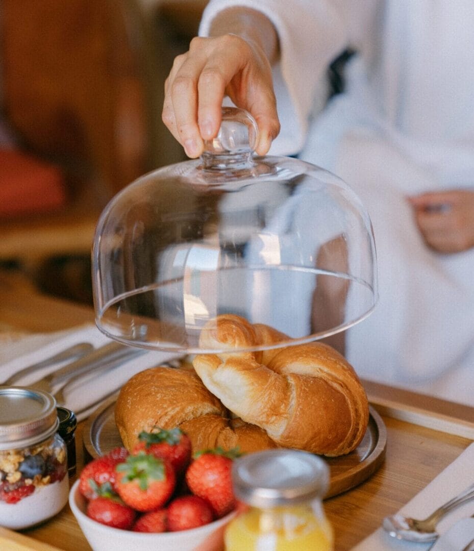 Late Checkout + 10% off Retail